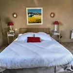 Saisonnée - Gîtes, Chambres et Table d'Hôtes Centres
