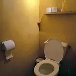 Πανσιόν Saisonnee - Gites, Et Table D'hotes 3*