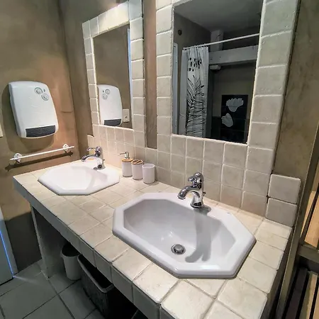 Saisonnee 招待所 Centres