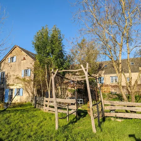Saisonnee - D'hotes Et Table D'hotes En Aveyron Penzion 3*