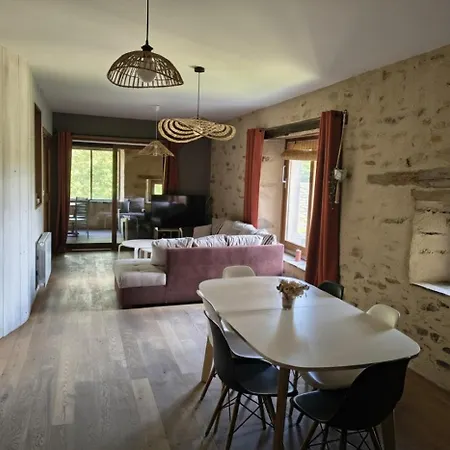 Saisonnee - D'hotes Et Table D'hotes En Aveyron 3* Centres
